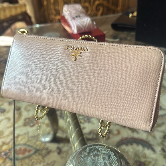 Prada Wallet - Picture 6 of 11